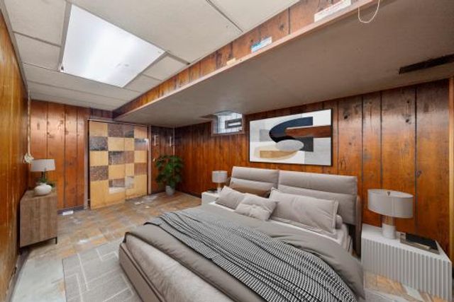 2044 W 69th Street, Chicago, IL 60636