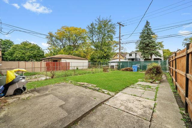 2044 W 69th Street, Chicago, IL 60636