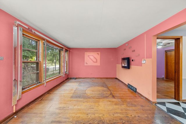 2044 W 69th Street, Chicago, IL 60636