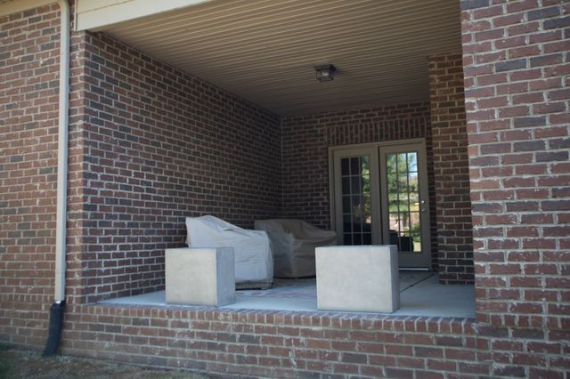 1103 S McMahan Dr, Gallatin, TN 37066