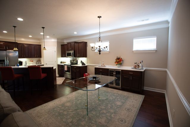 1103 S McMahan Dr, Gallatin, TN 37066
