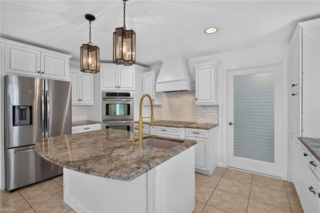 414 Pinewood DR, Virginia Beach, VA 23451