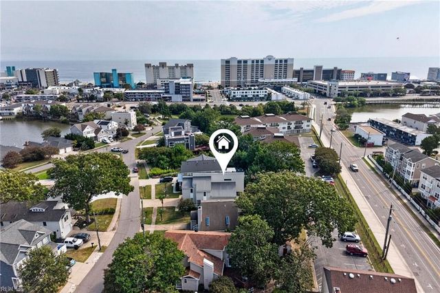 414 Pinewood DR, Virginia Beach, VA 23451