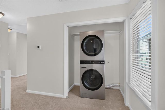 414 Pinewood DR, Virginia Beach, VA 23451
