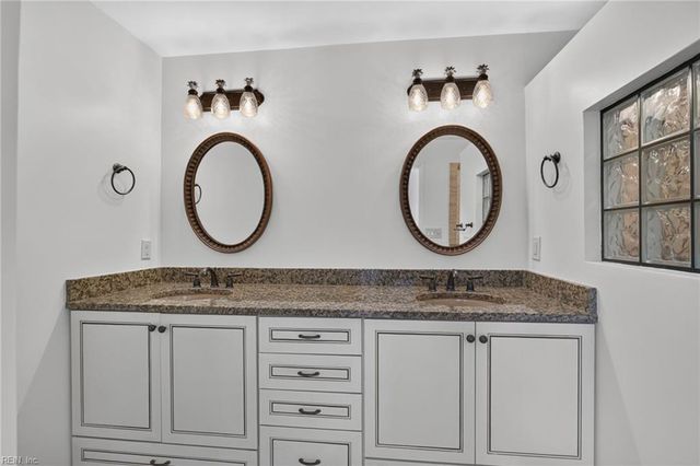 414 Pinewood DR, Virginia Beach, VA 23451
