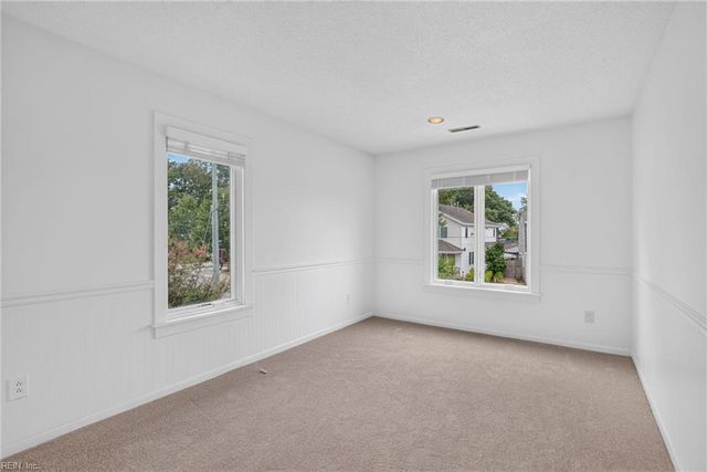 414 Pinewood DR, Virginia Beach, VA 23451