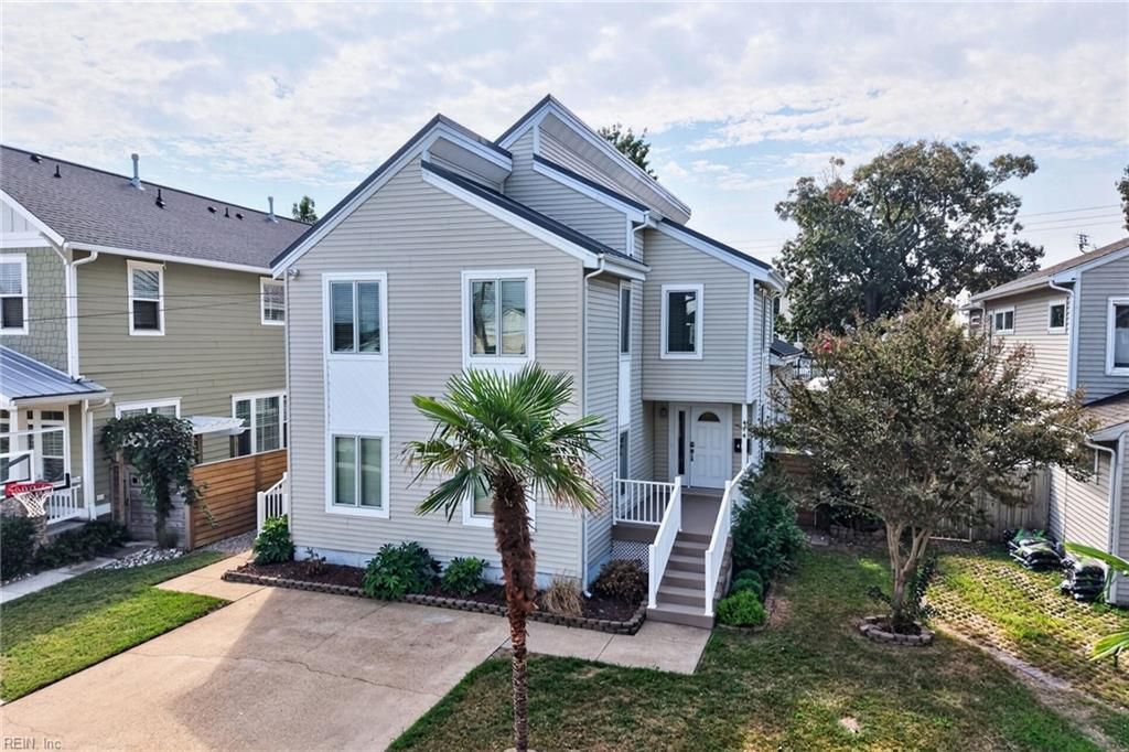 414 Pinewood DR, Virginia Beach, VA 23451