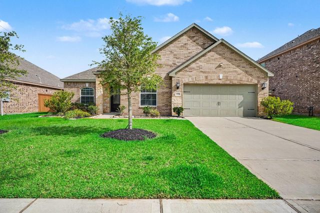13718 Gaff Rig Drive, Texas City, TX 77539