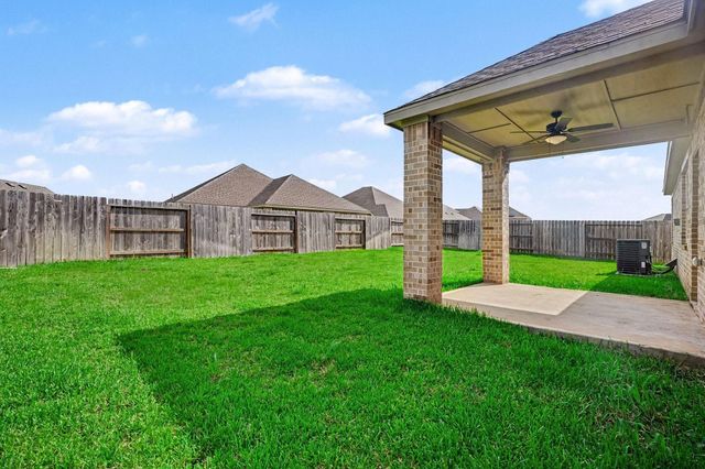 13718 Gaff Rig Drive, Texas City, TX 77539