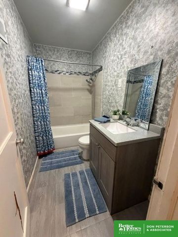 1130 E 5th Street, Fremont, NE 68025
