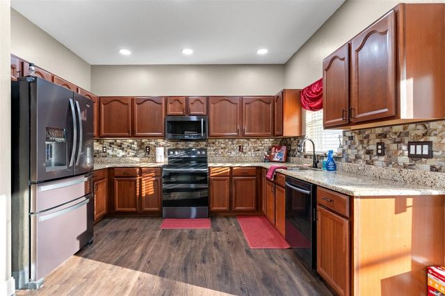 11012 OYSTER BAY CIRCLE, New Port Richey, FL 34654