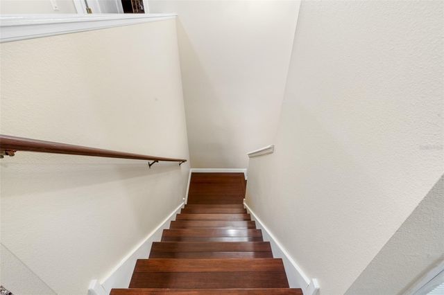 11012 OYSTER BAY CIRCLE, New Port Richey, FL 34654