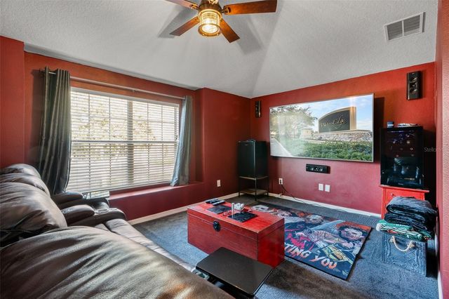 11012 OYSTER BAY CIRCLE, New Port Richey, FL 34654