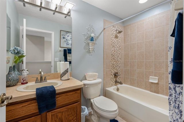 11012 OYSTER BAY CIRCLE, New Port Richey, FL 34654