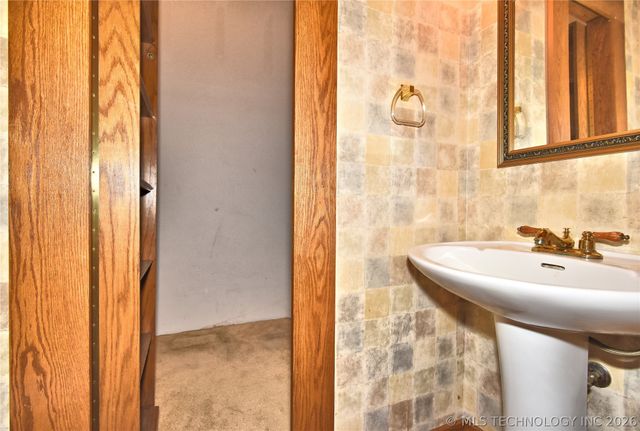 9311 E 16th Street, Tulsa, OK 74112