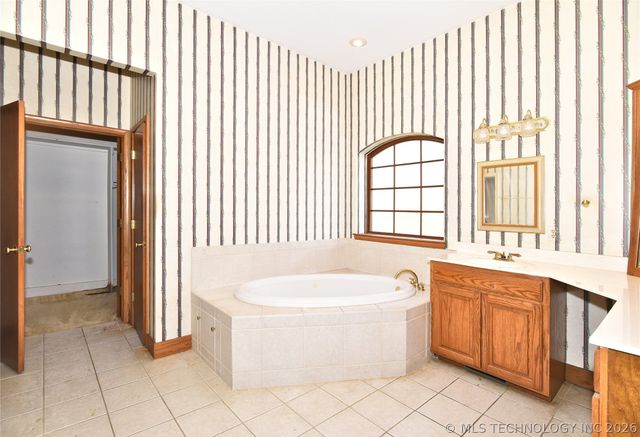 9311 E 16th Street, Tulsa, OK 74112