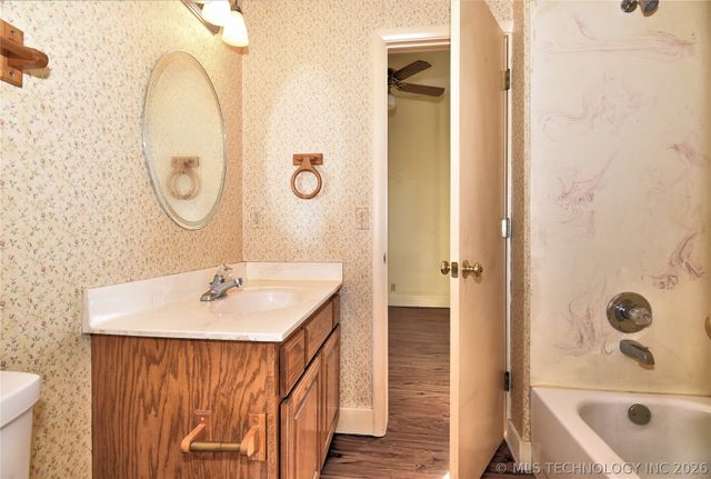 9311 E 16th Street, Tulsa, OK 74112