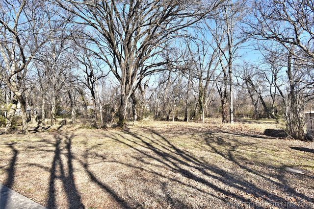 9311 E 16th Street, Tulsa, OK 74112