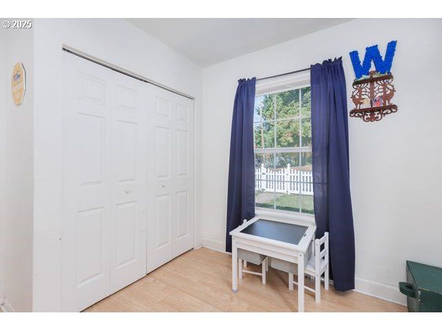 2303 LONG St, Sweet Home, OR 97386