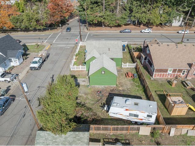 2303 LONG St, Sweet Home, OR 97386