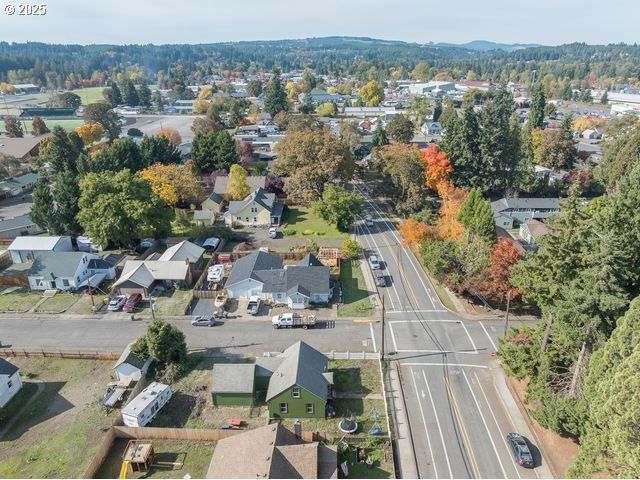 2303 LONG St, Sweet Home, OR 97386