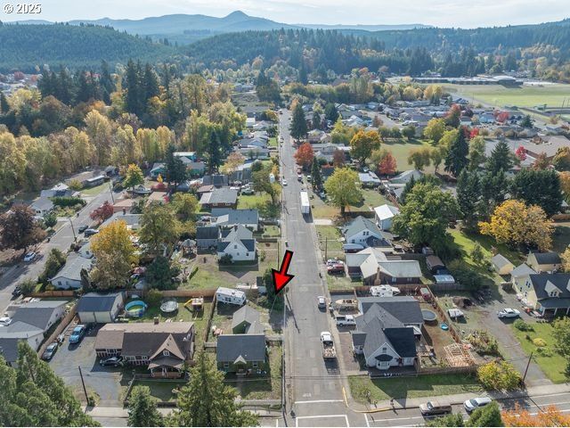 2303 LONG St, Sweet Home, OR 97386