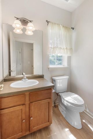 951 River Park DRIVE, Waukesha, WI 53189