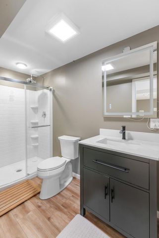 951 River Park DRIVE, Waukesha, WI 53189