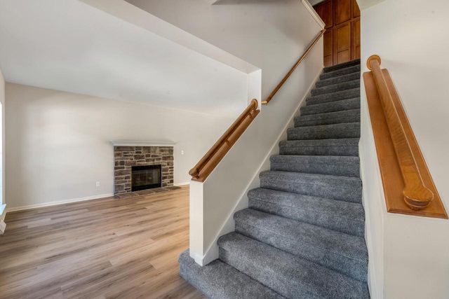 951 River Park DRIVE, Waukesha, WI 53189