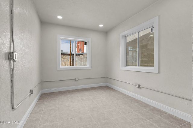 1209 WYOMING Avenue, El Paso, TX 79902