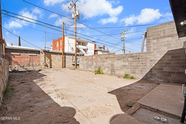 1209 WYOMING Avenue, El Paso, TX 79902