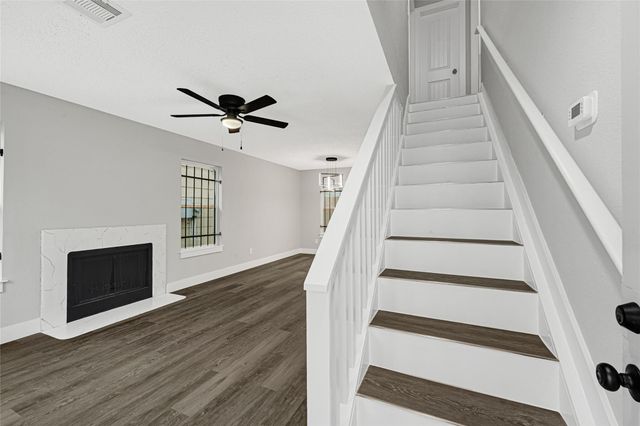 7050 Inwood Park Drive 113, Houston, TX 77088