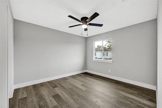 7050 Inwood Park Drive 113, Houston, TX 77088