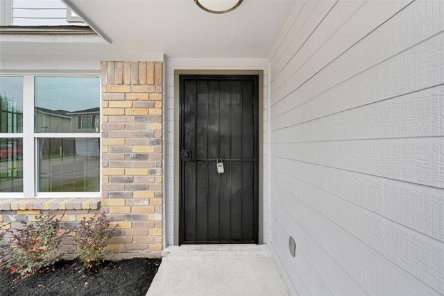 7050 Inwood Park Drive 113, Houston, TX 77088