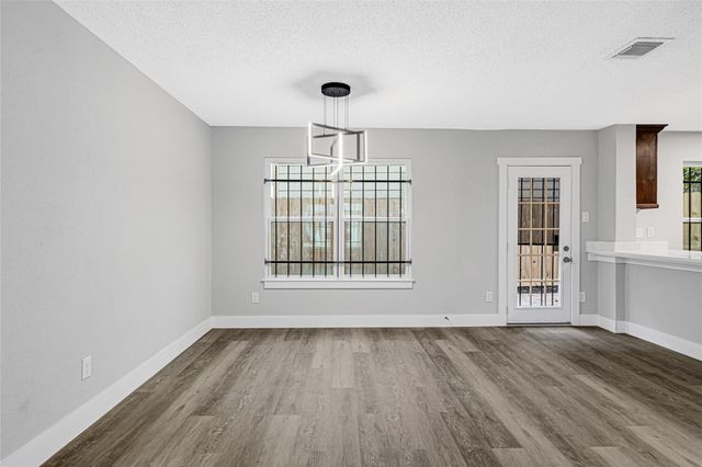 7050 Inwood Park Drive 113, Houston, TX 77088