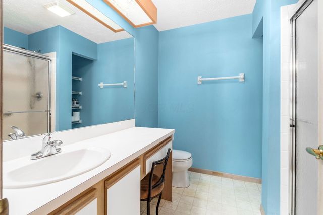 5568 Meadowood Lane, Westerville, OH 43082