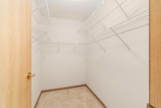 5568 Meadowood Lane, Westerville, OH 43082