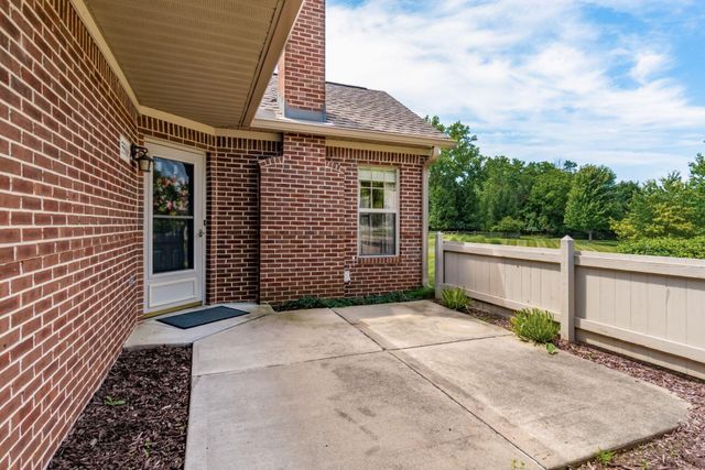 5568 Meadowood Lane, Westerville, OH 43082