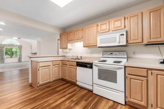 5568 Meadowood Lane, Westerville, OH 43082