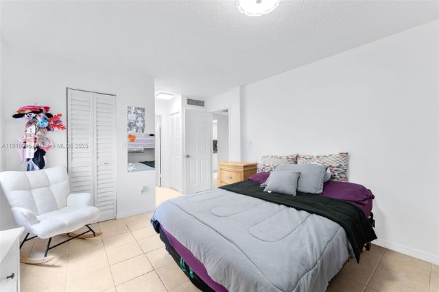 14415 N Kendall Dr 212G, Miami, FL 33186