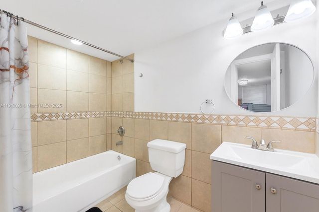 14415 N Kendall Dr 212G, Miami, FL 33186