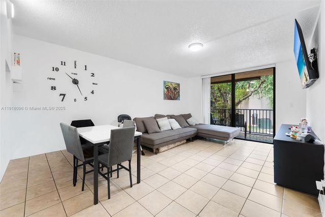 14415 N Kendall Dr 212G, Miami, FL 33186