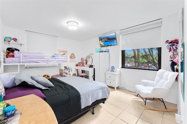 14415 N Kendall Dr 212G, Miami, FL 33186