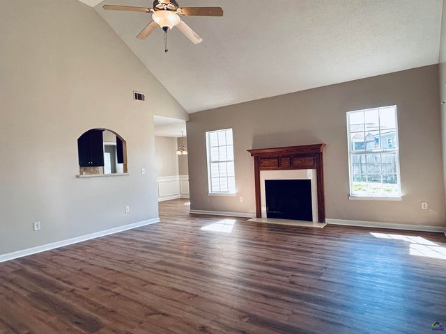 311 Cosmos Avenue, Bonaire, GA 31005