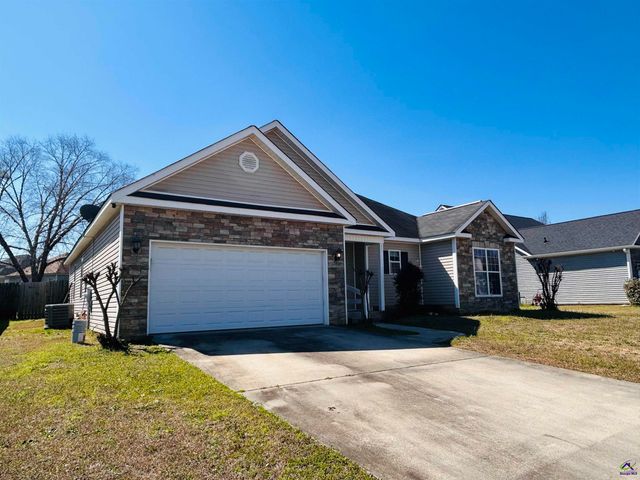 311 Cosmos Avenue, Bonaire, GA 31005