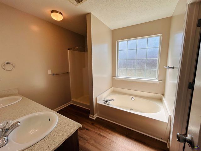 311 Cosmos Avenue, Bonaire, GA 31005