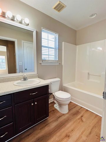 311 Cosmos Avenue, Bonaire, GA 31005