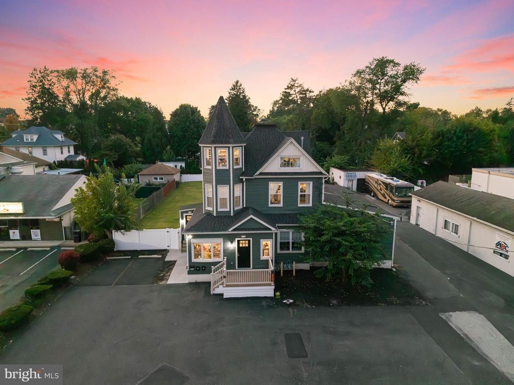 266 S WHITE HORSE PIKE, AUDUBON, NJ 08106 — photo 2