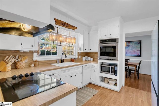 141 Mcjunkin Drive, Pickens, SC 29671