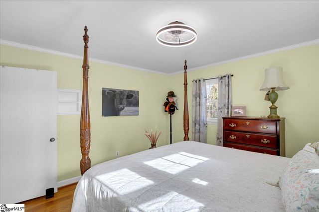 141 Mcjunkin Drive, Pickens, SC 29671